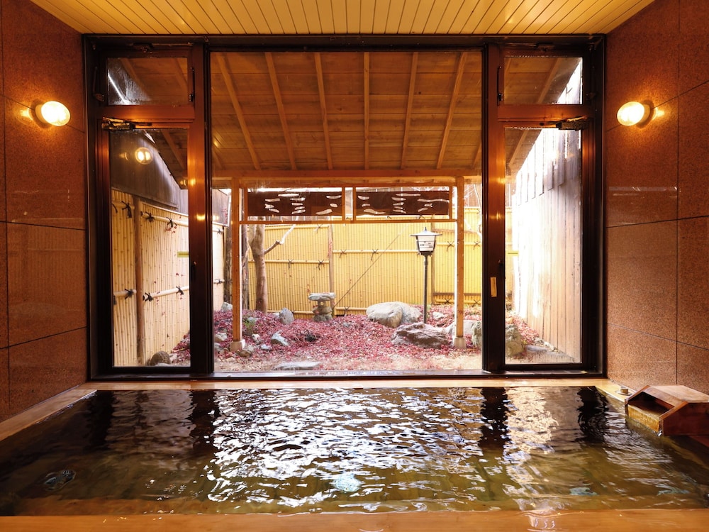 Shoji Mount Hotel 22/49
