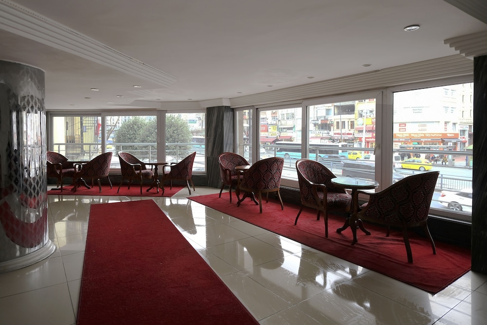 Ozbek Hotel 39/64