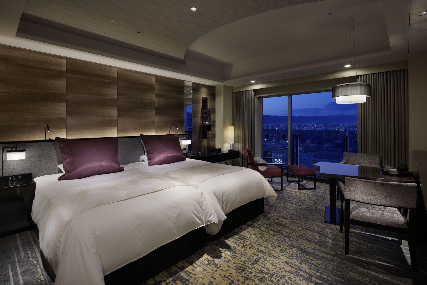 Deluxe, Twin Beds, with Extra Bed, Gran Via View
