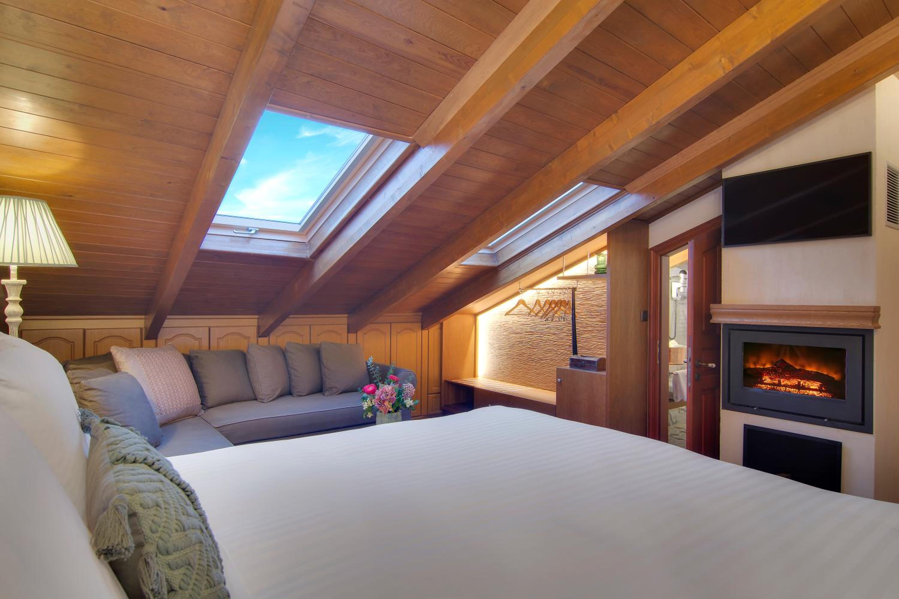 Archontariki Boutique Hotel 25/50
