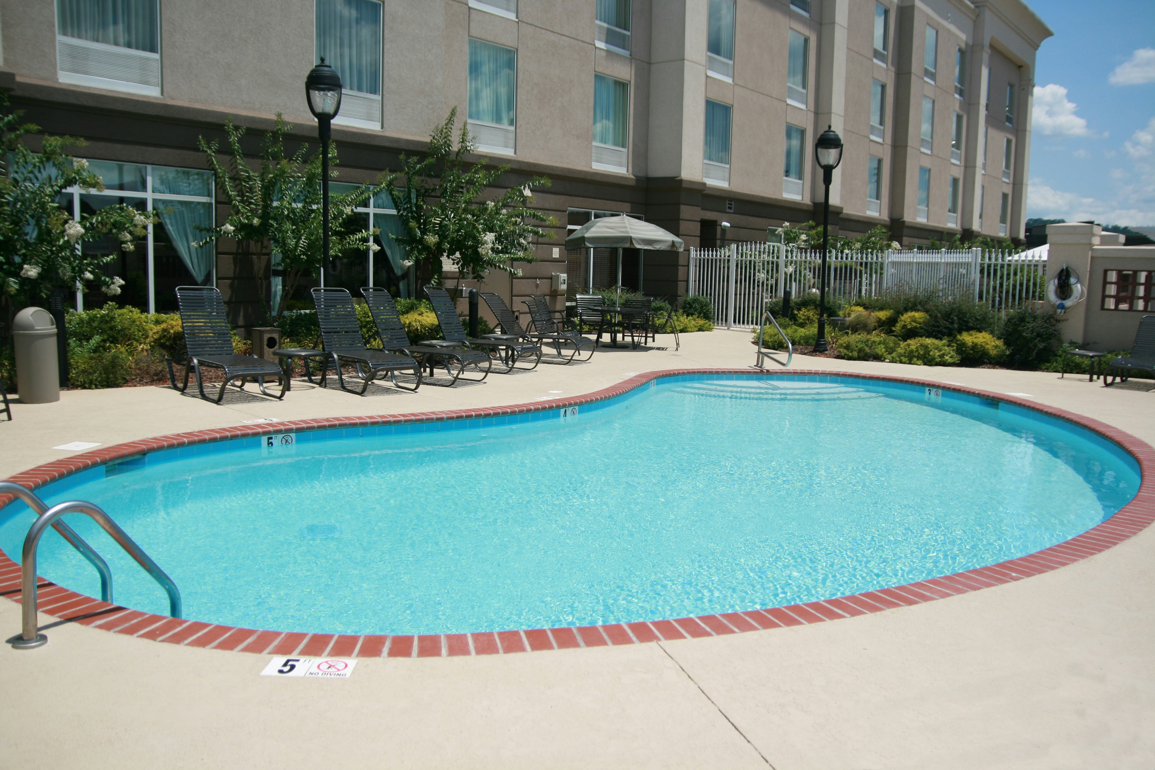Hampton Inn Guntersville 11/30