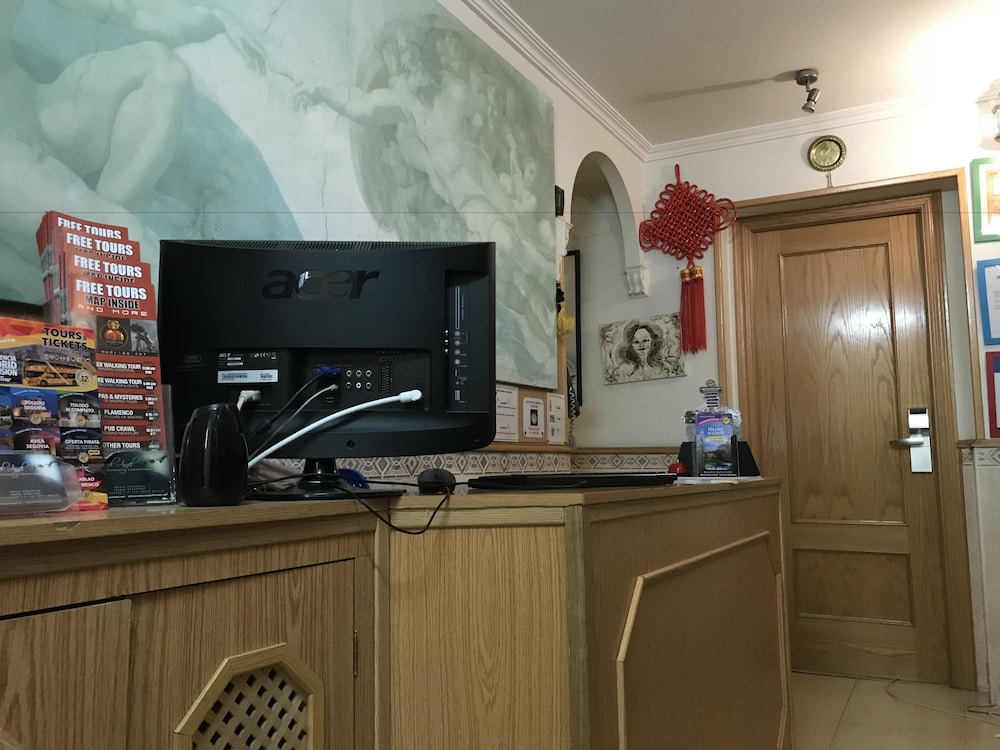 Hostel Rc Miguel Angel 37/49