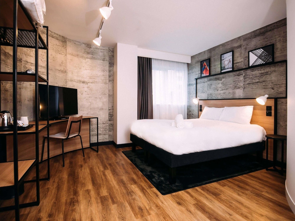 IBIS BELFAST CITY CENTRE 20/50