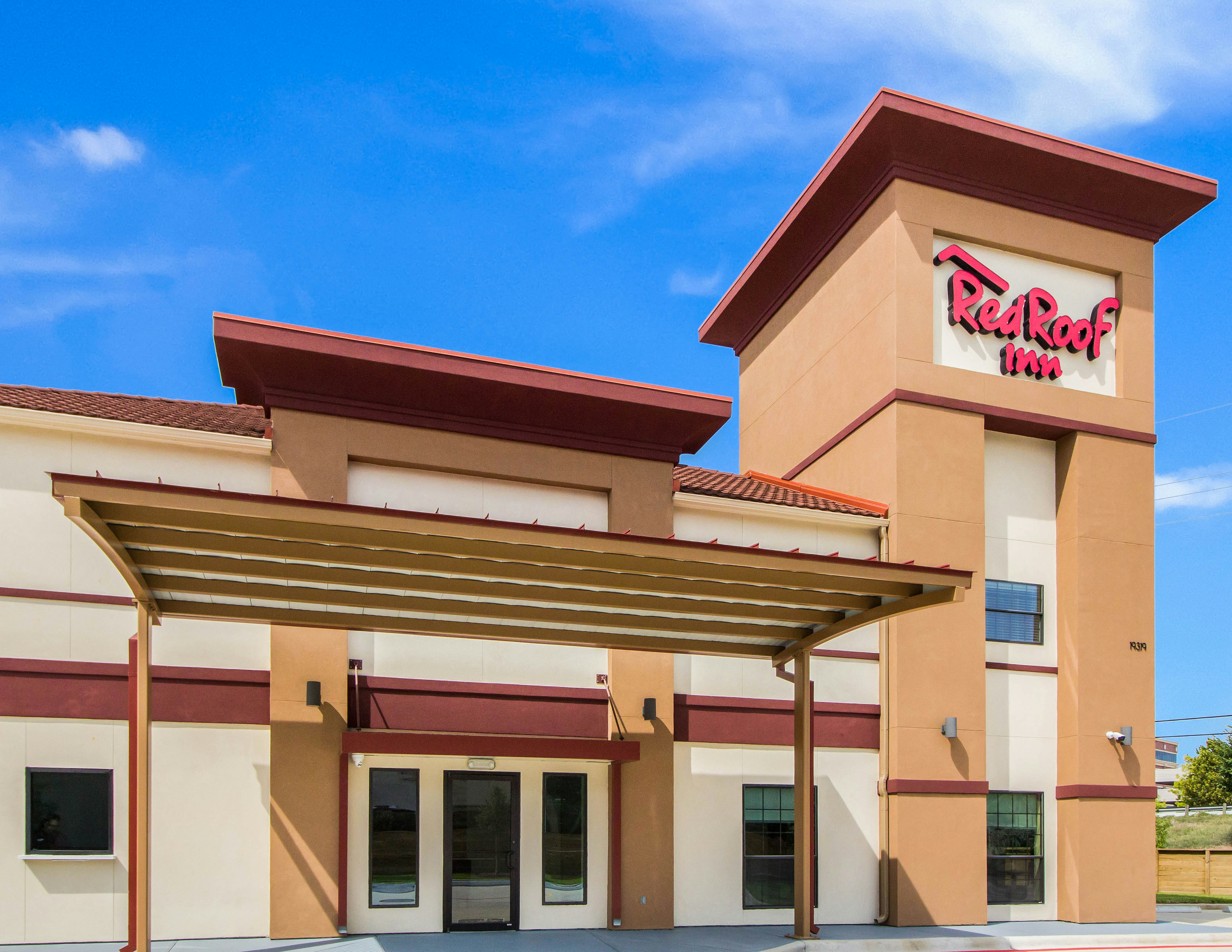 Red Roof Inn Houston Willowbrook 2/12