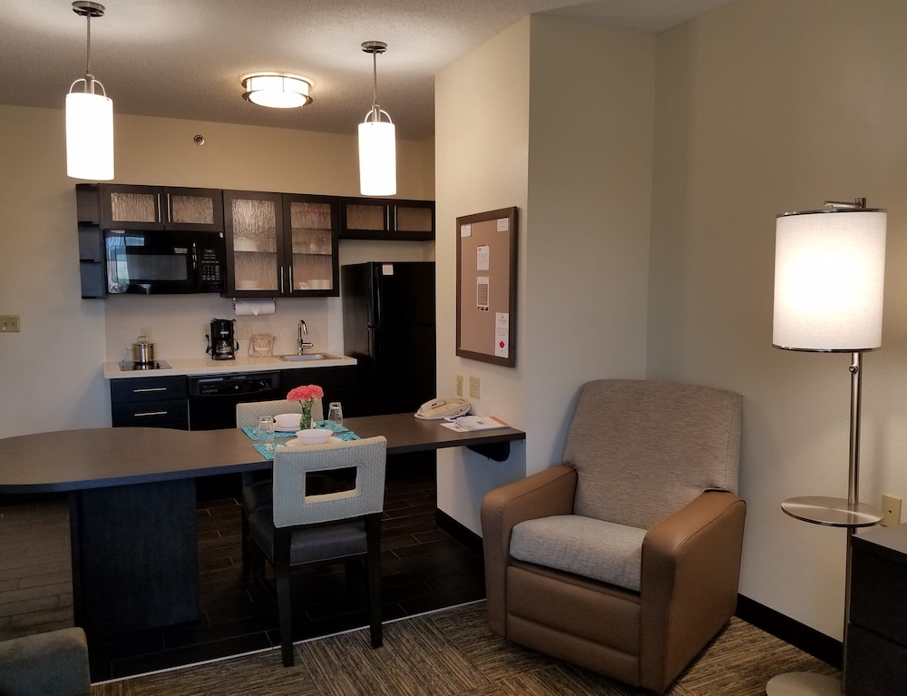 Candlewood Suites East Syracuse - Carrier Circle 15/39
