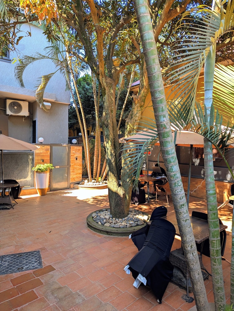 Palm Gardens And Guest House 46/50