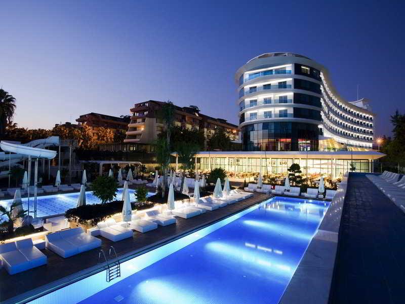 Q Premium Resort 4/24