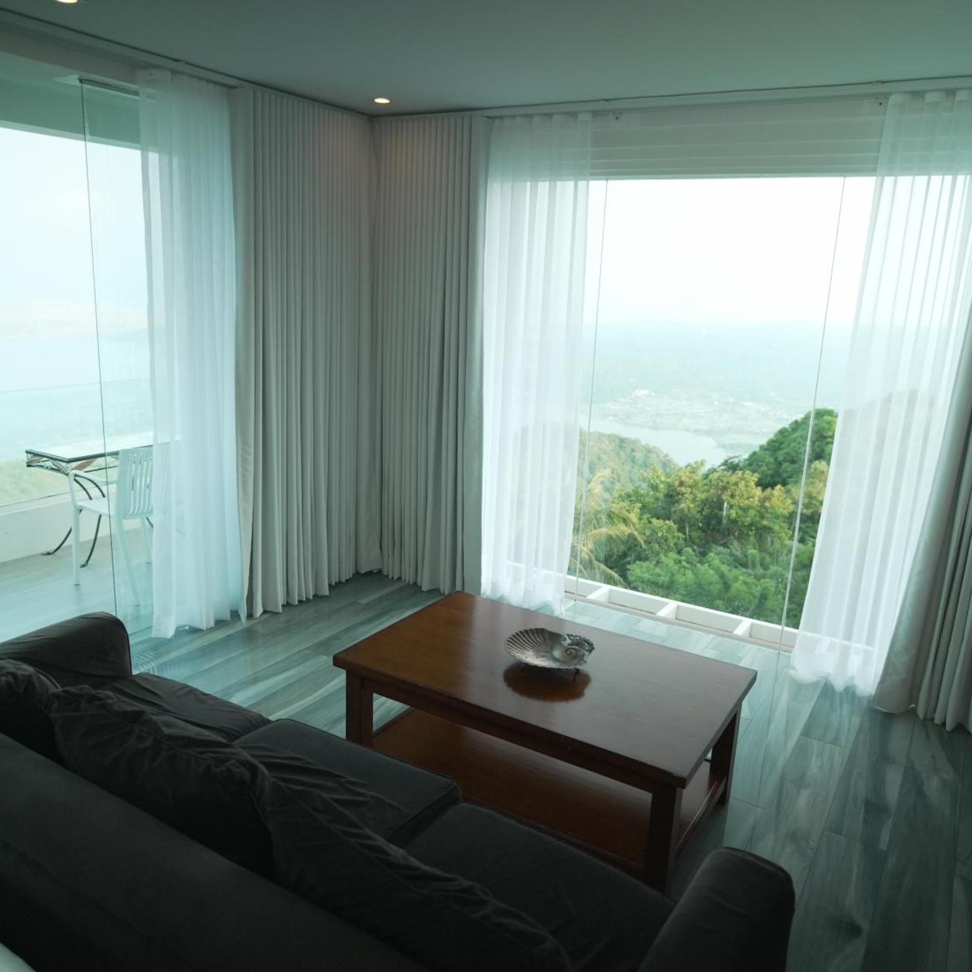 The Carmelence View 24/43