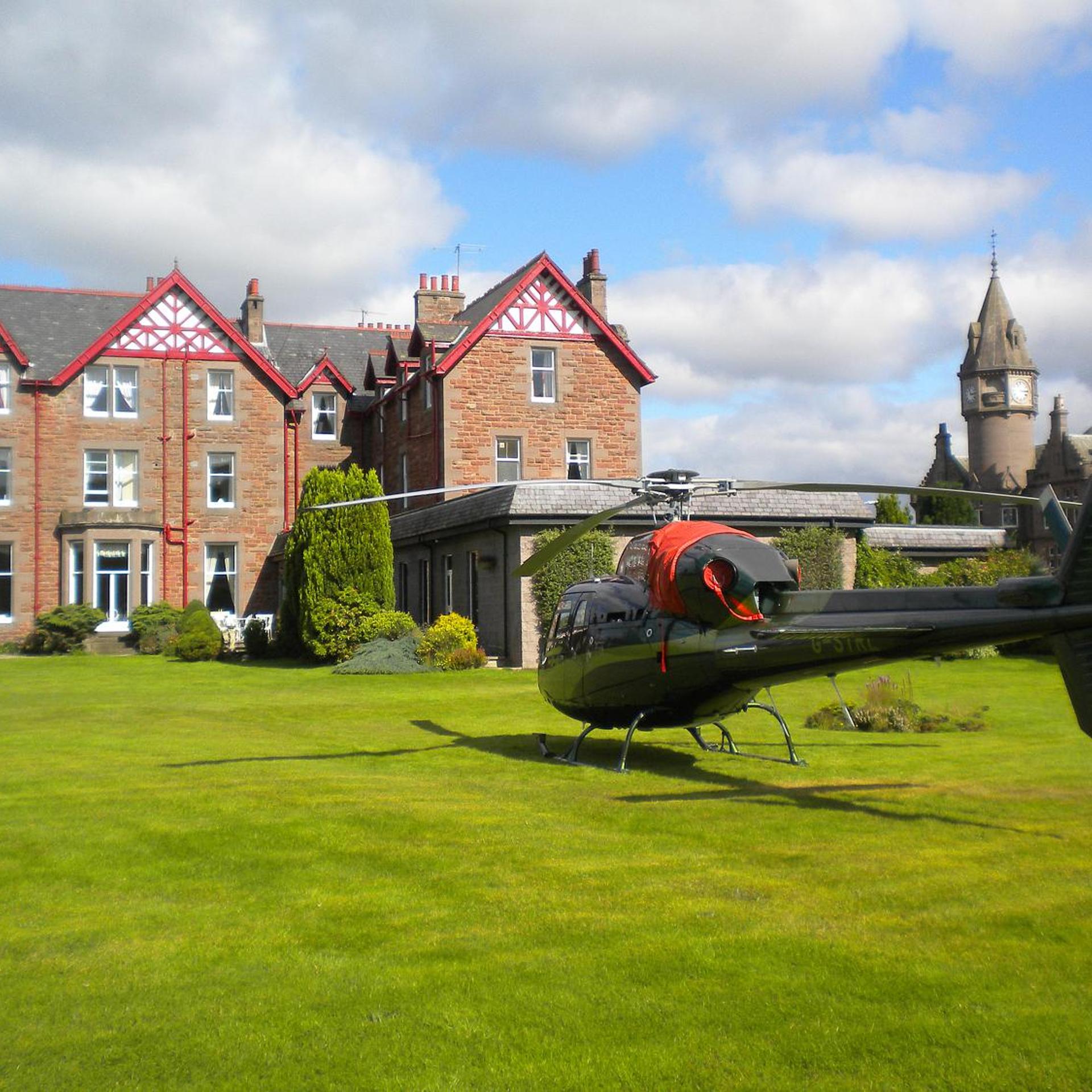Glenesk Hotel 39/50