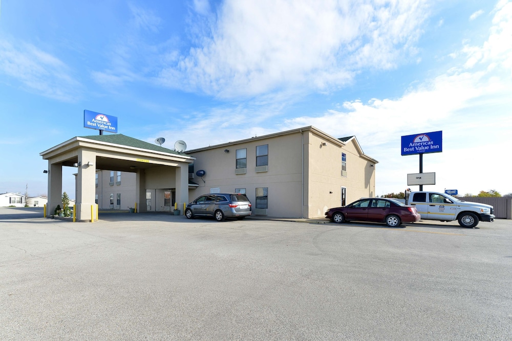 Super 8 by Wyndham Chenoa 26/34