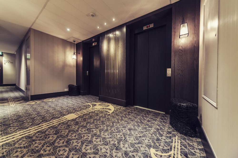 Carlton George Hotel 44/72