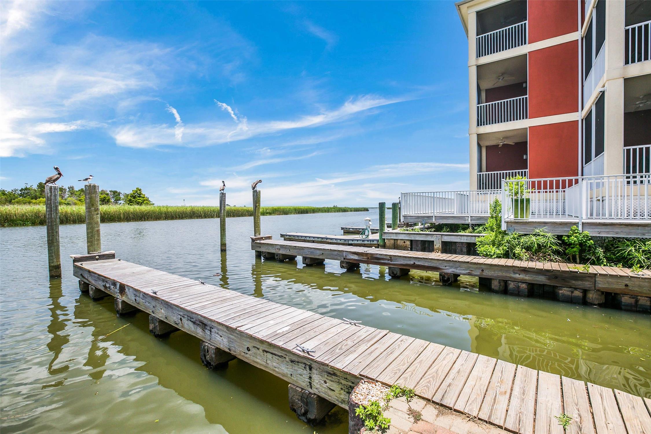 Water Street Hotel & Marina, an Ascend Collection Hotel 33/34