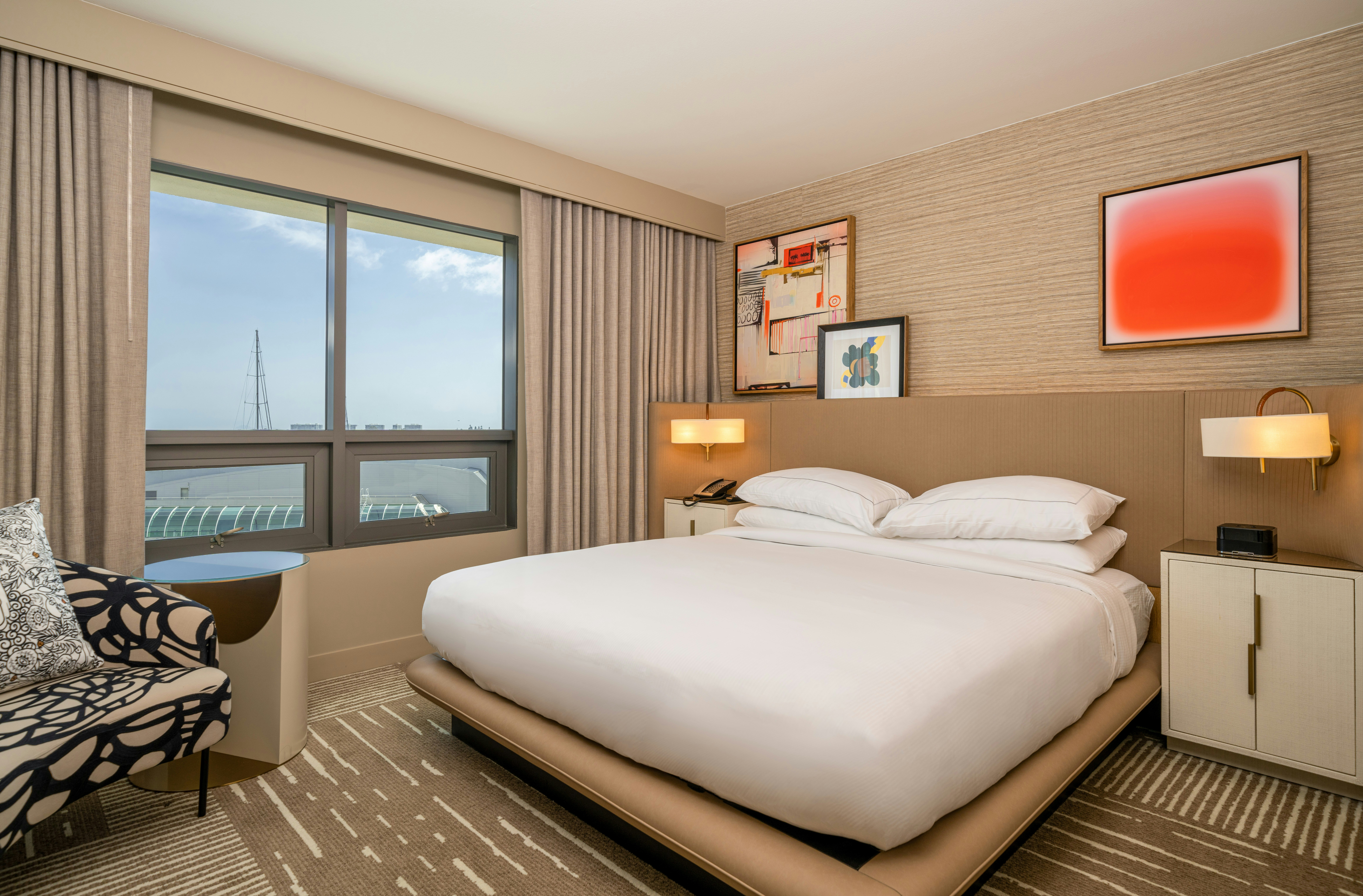 ROOM, KING BED, WITH VIEW