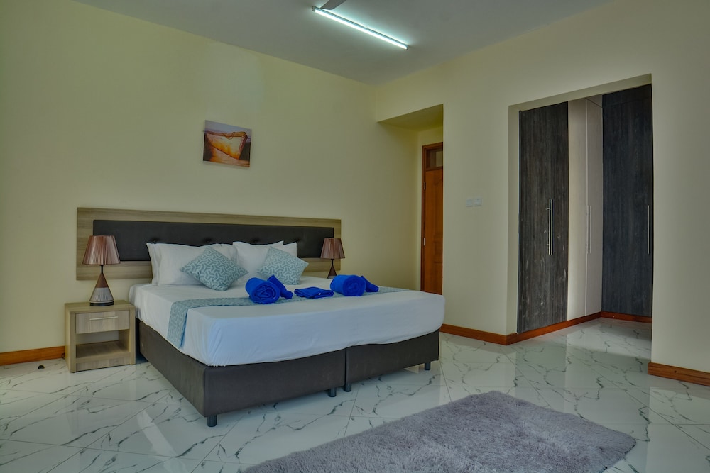 Superior, King Bed