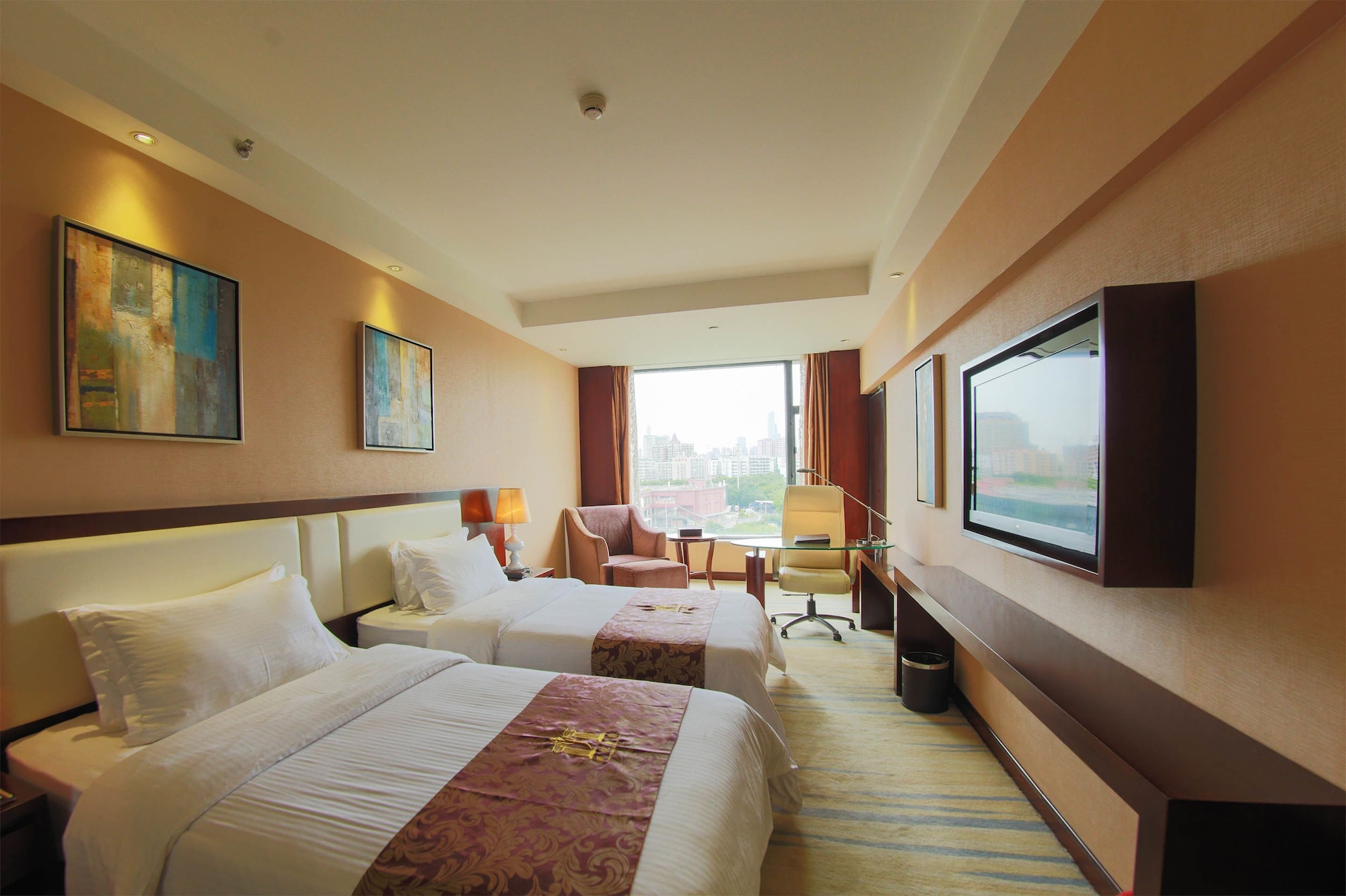 DELUXE, TWIN BEDS