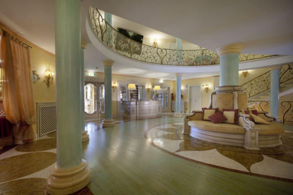 Vip's Motel Luxury Accommodation & Spa 45/72