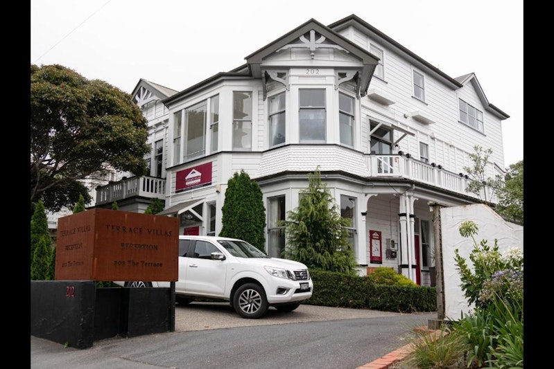Terrace Villas 40/42