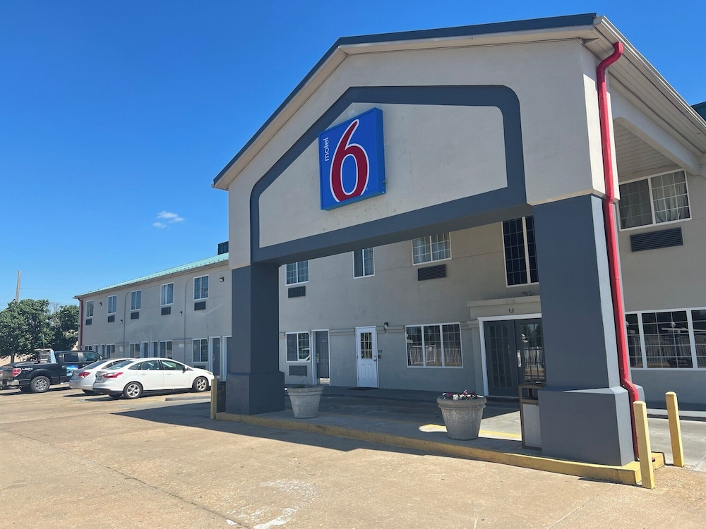 Motel6 Tulsa, OK - Airport 43/55