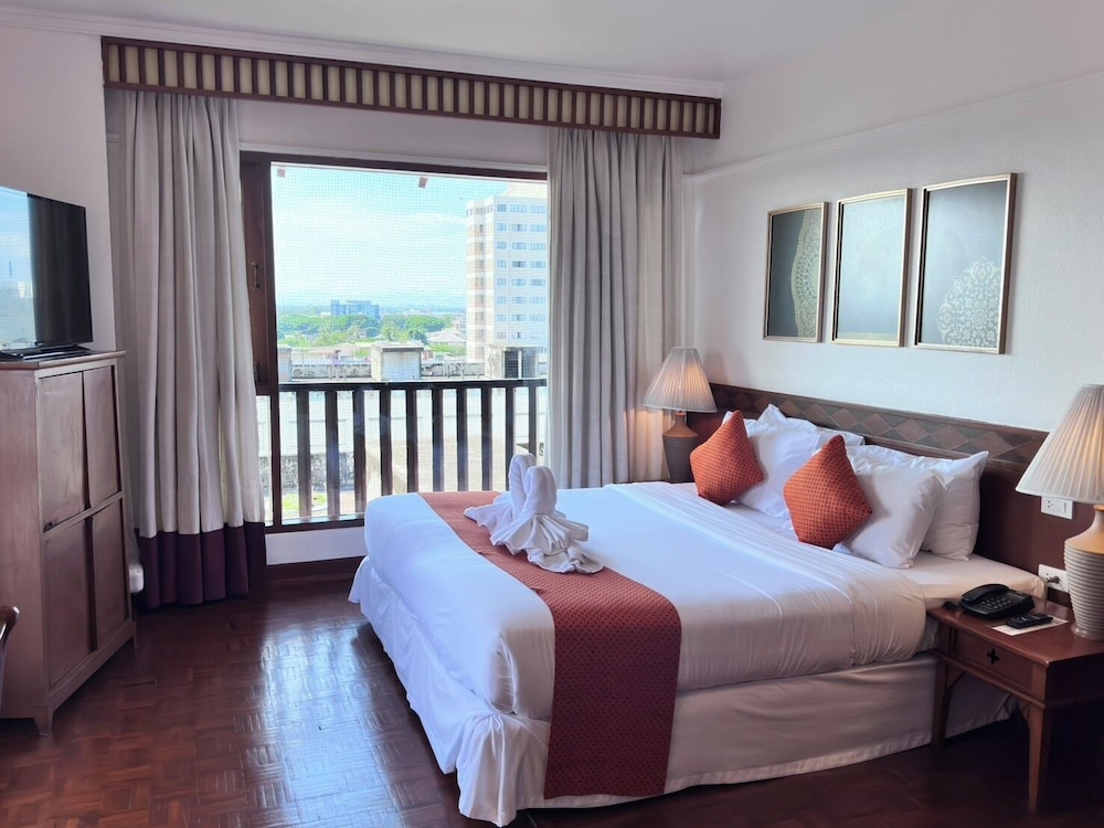 WIENGLAKOR HOTEL 22/76