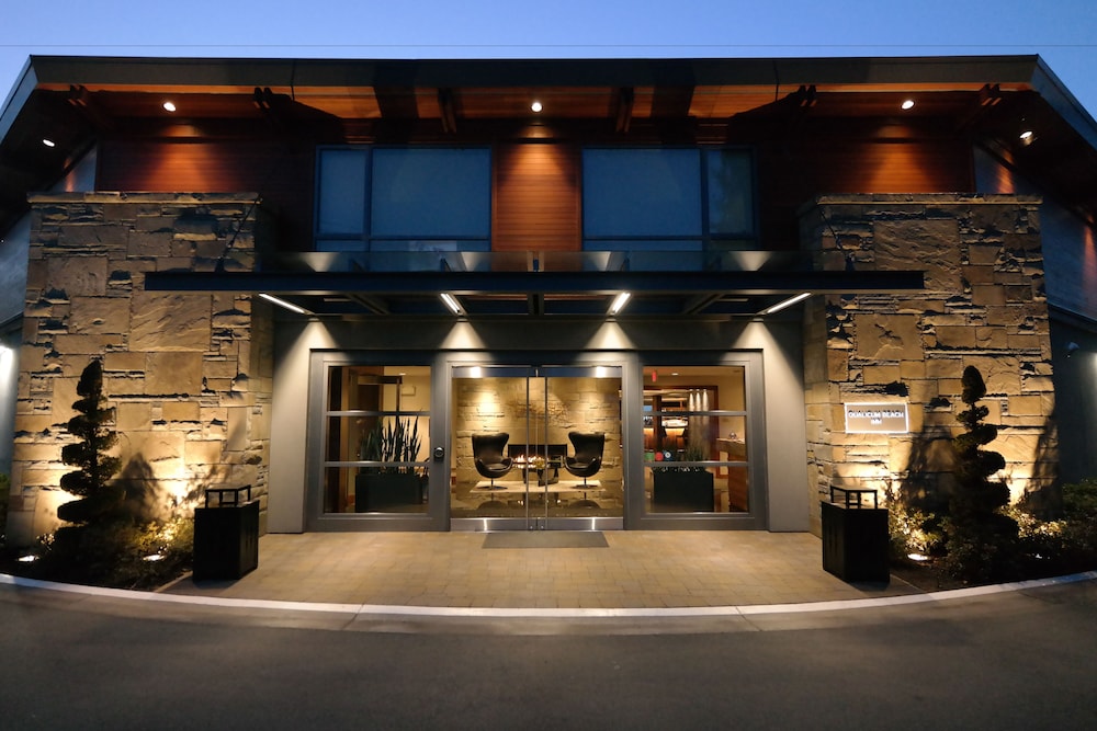 Qualicum Beach Inn 2/70