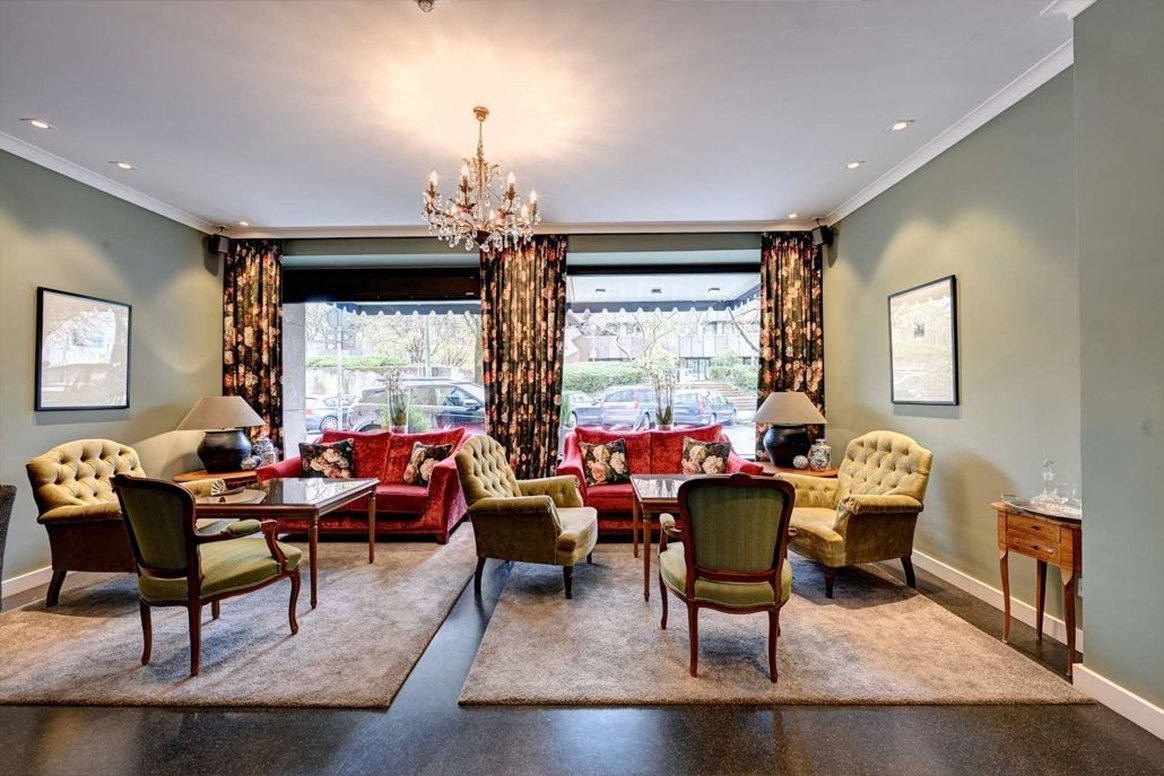 Admiral Hotel 26/33