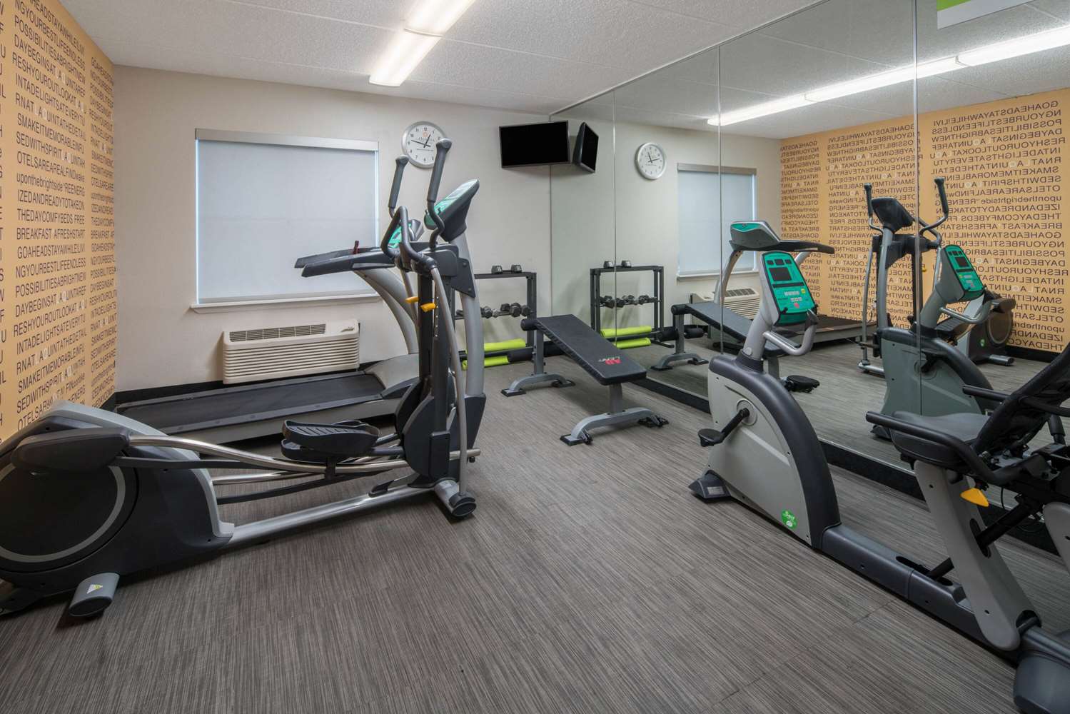 La Quinta Inn & Suites by Wyndham Naples East I-75 25/45