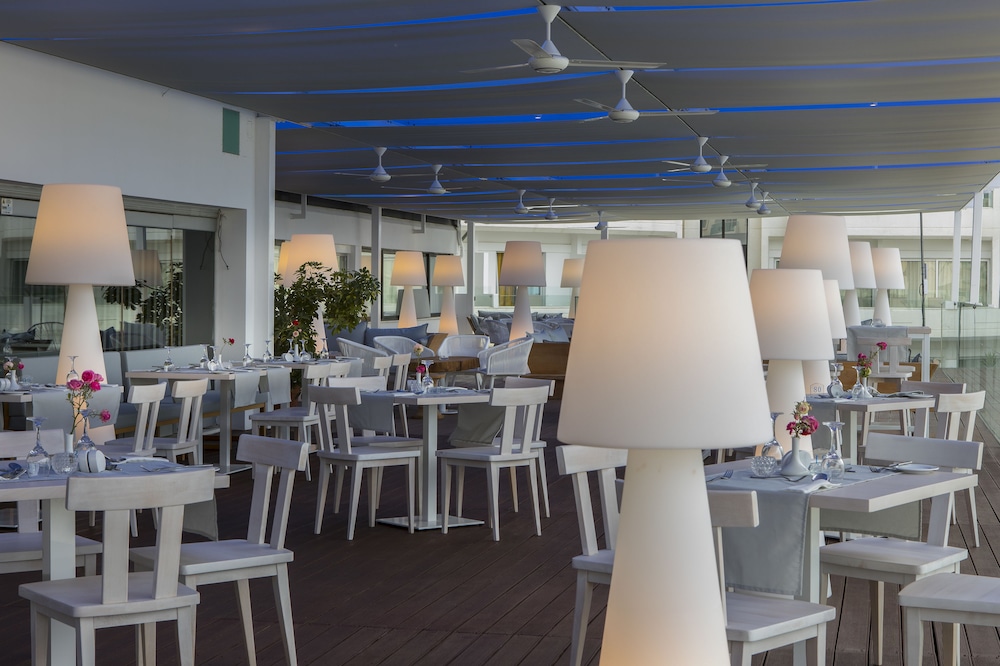Odessa Beach Hotel 54/65
