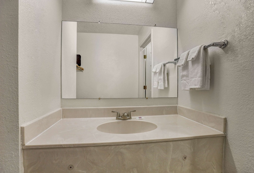 Motel6 Clovis, NM 65/69
