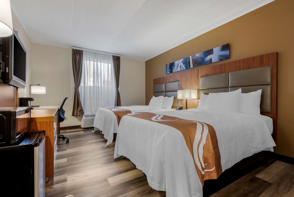 Quality Inn & Suites New Hartford - Utica 16/43