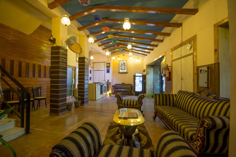 Vatika Inn 30/40