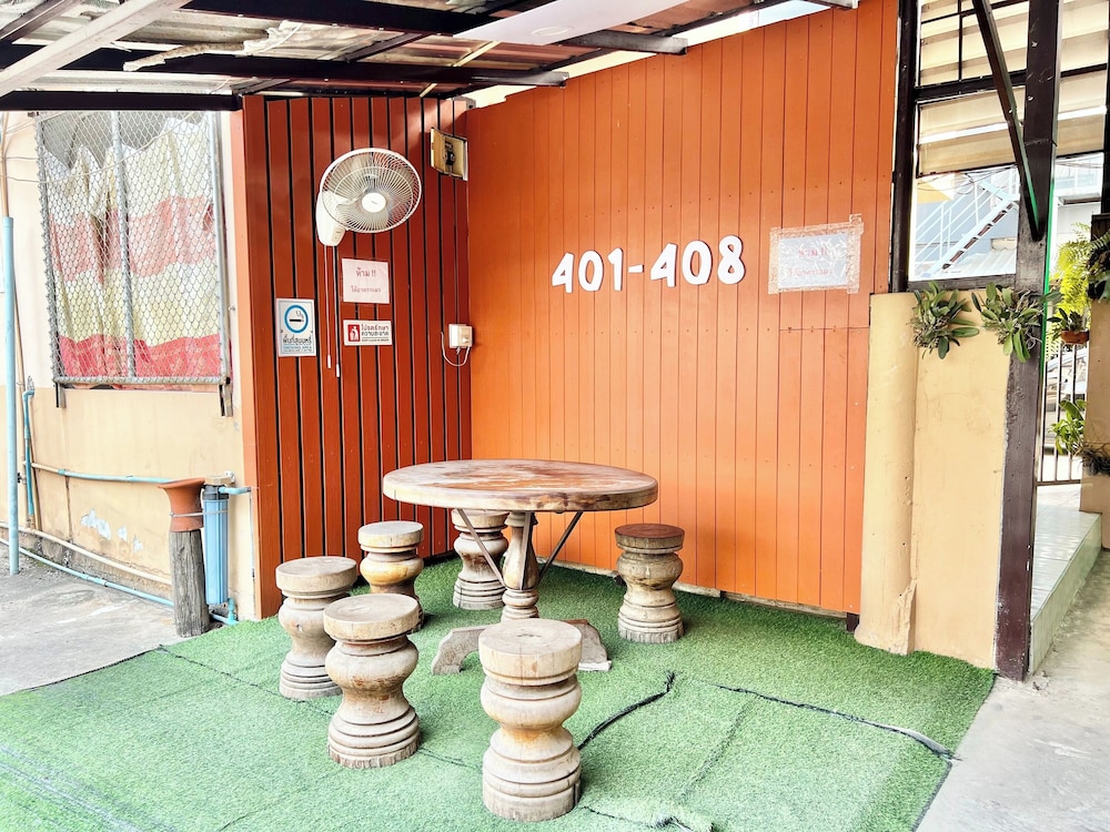 Jamjuree Place 50/68