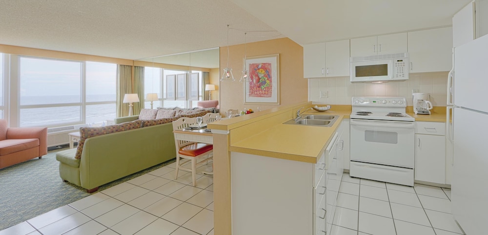 Boardwalk Resort And Villas 50/57