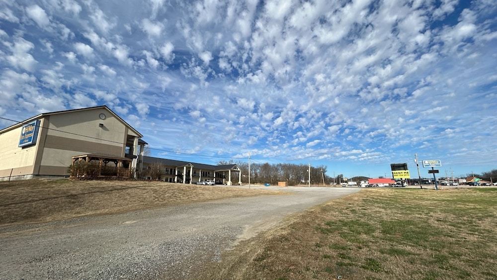 HiWay Inn Express Kiowa Hwy 69 50/55