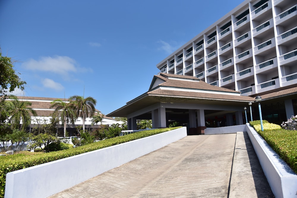 Bp Samila Beach Hotel & Resort 10/37