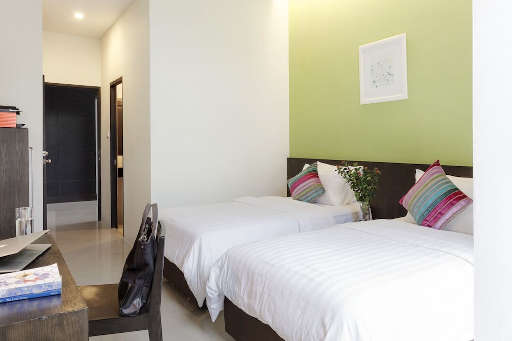 BASIC, TWIN BEDS