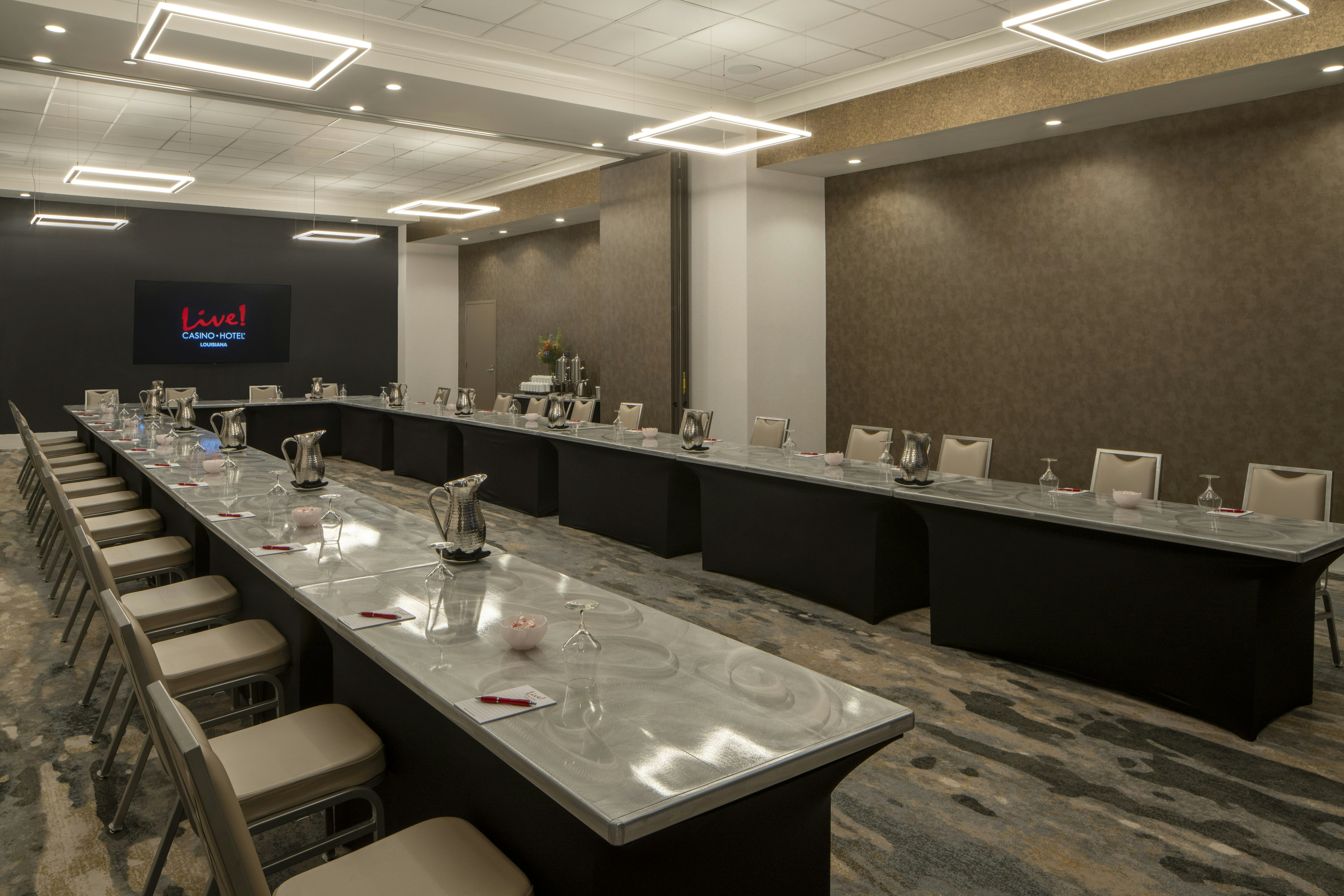 Live Casino & Hotel Louisiana, Curio Collection by Hilton 36/50
