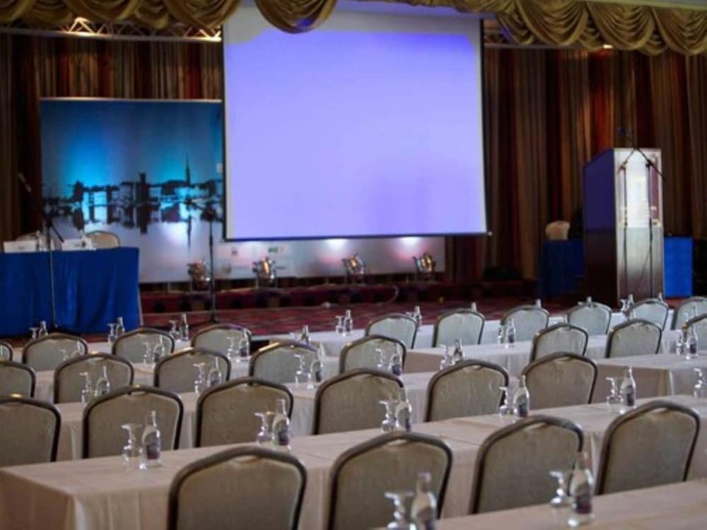 Inishowen Gateway Hotel 64/69