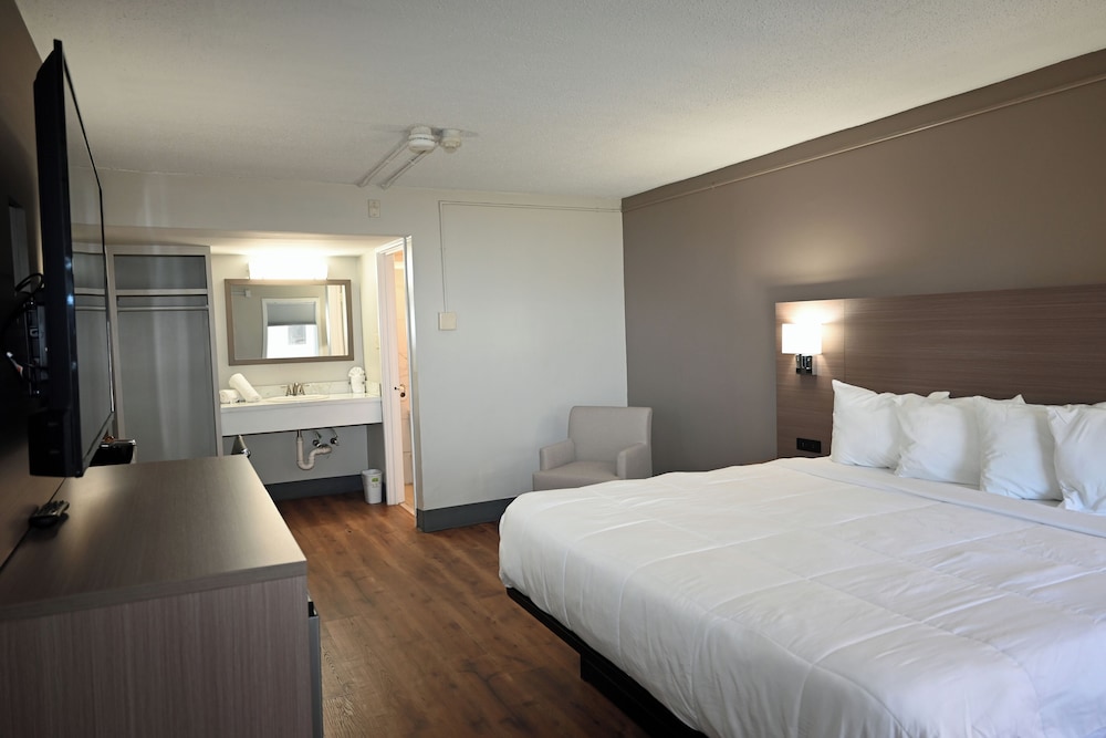 New Bedford Inn Suites 22/69