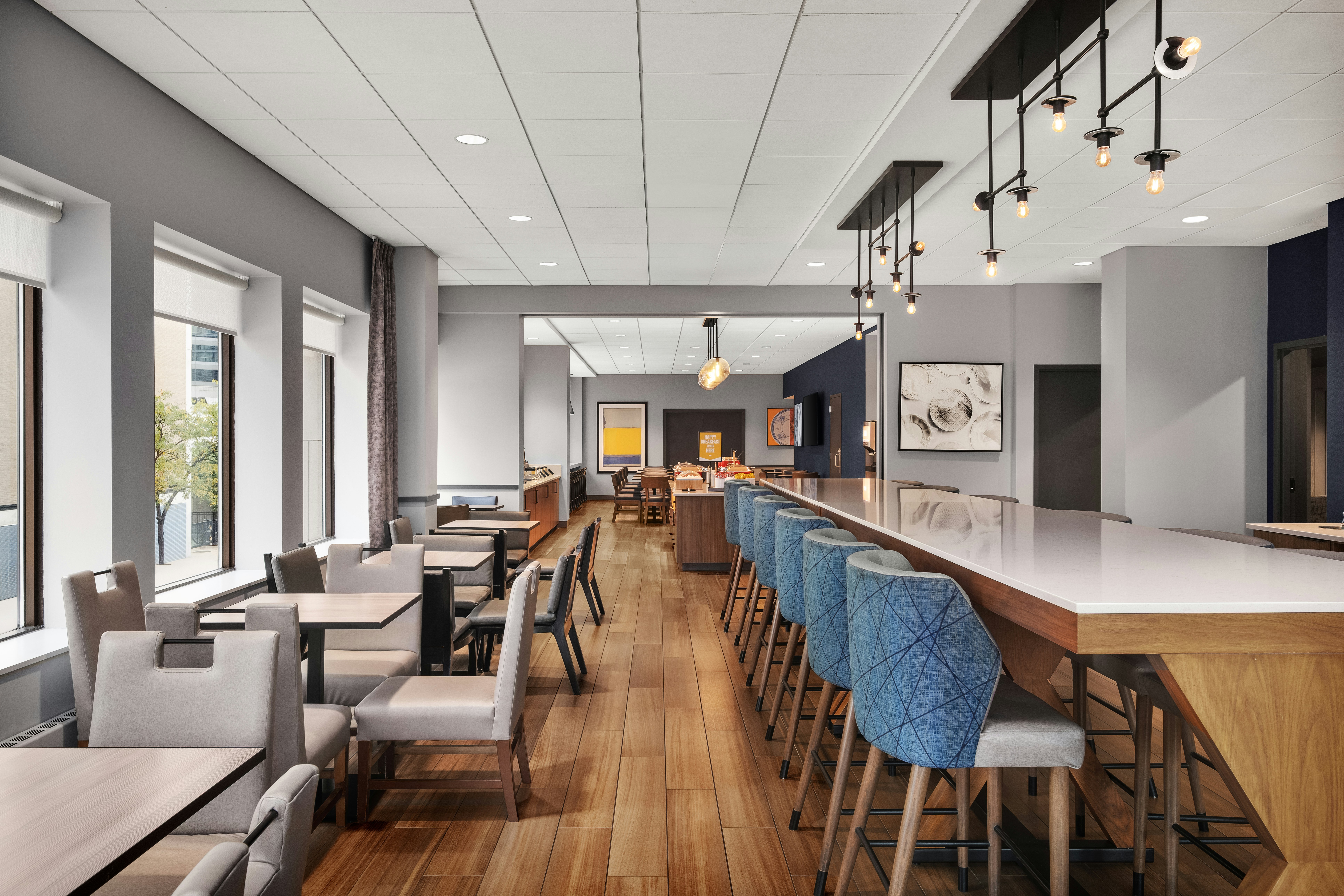 Hampton Inn & Suites Chicago-Downtown 16/25