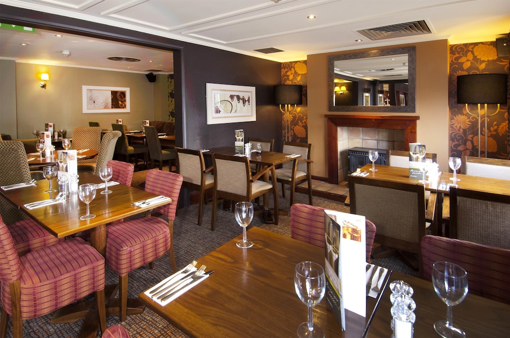 Premier Inn Gatwick Crawley Town West 27/34