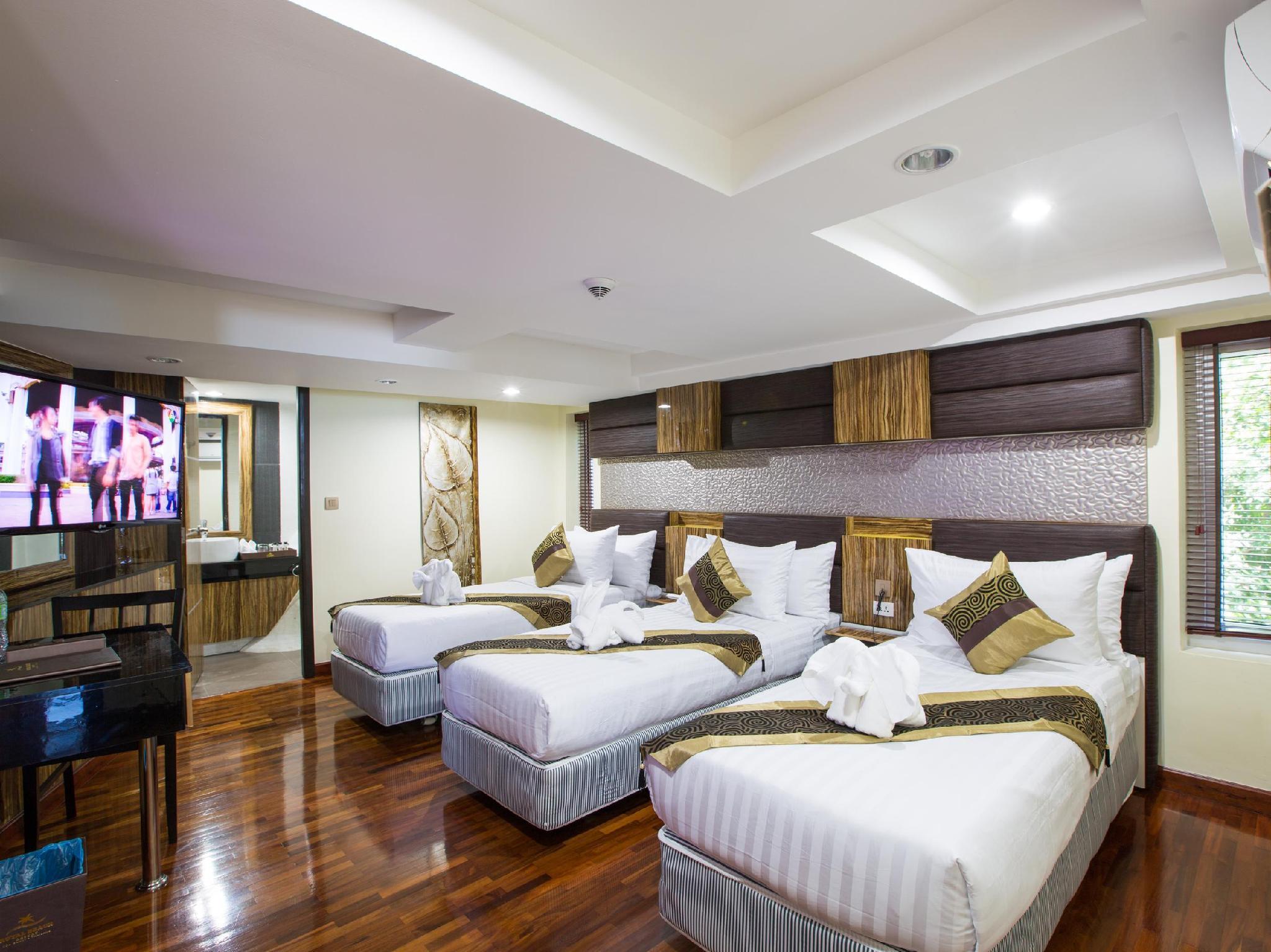 2 Bedrooms, Pool, Suite