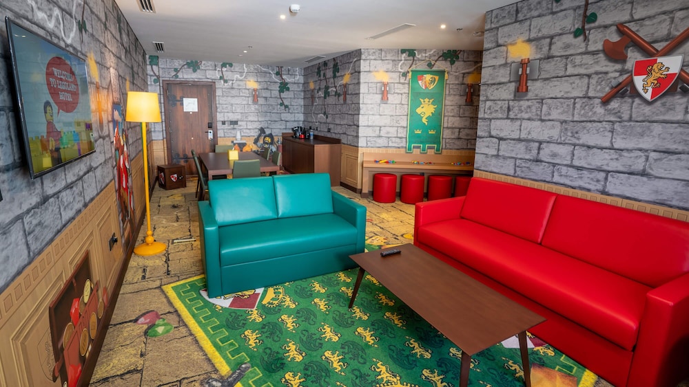 LEGOLAND Hotel Dubai 25/45