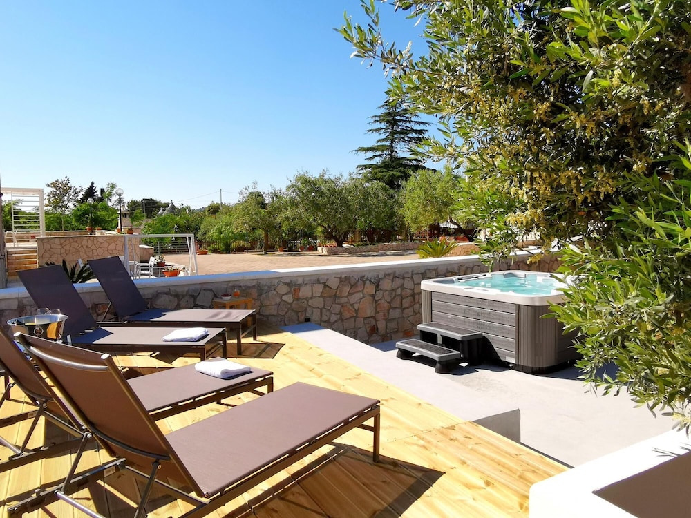 Villa Nucci 44/48