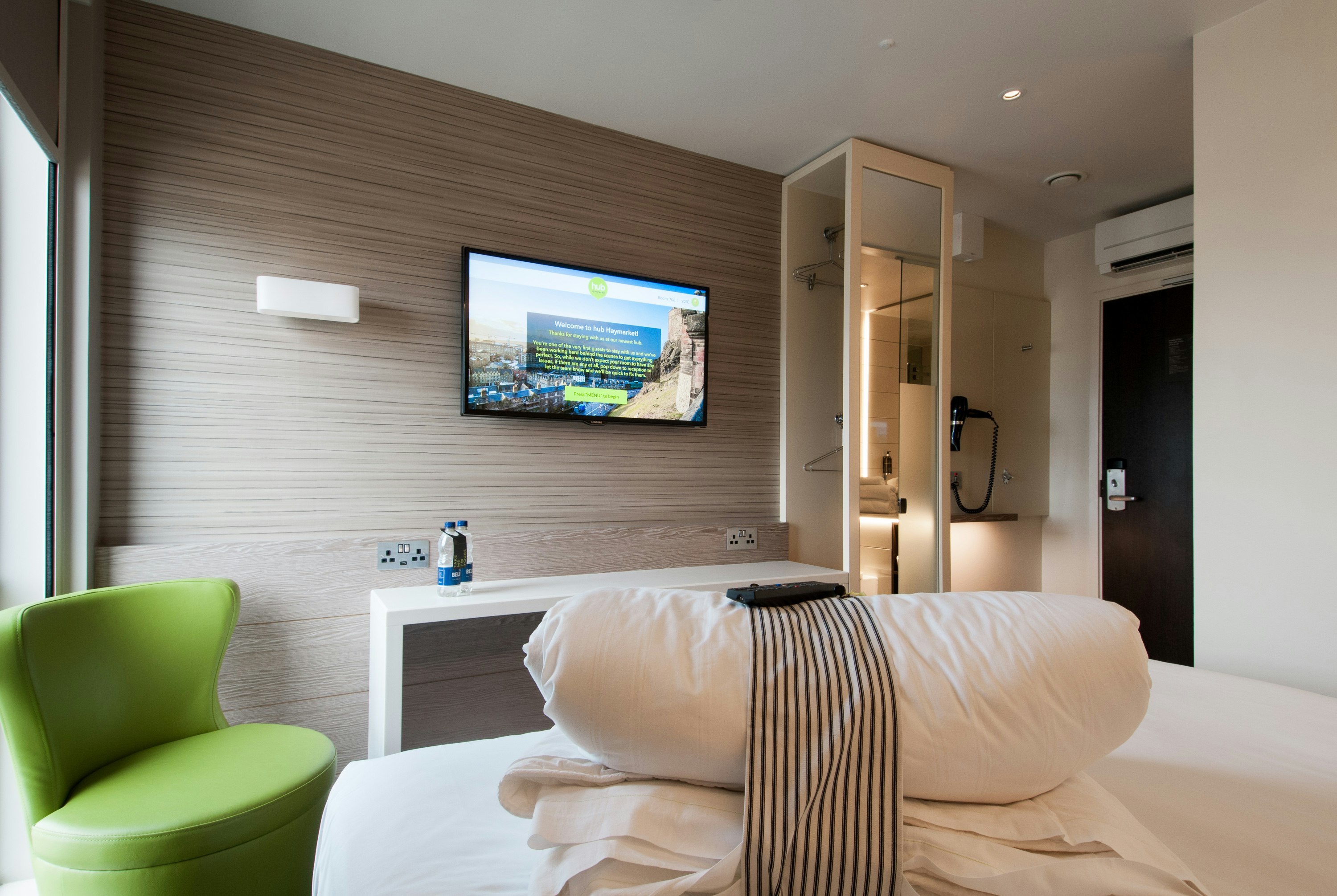 Hub By Premier Inn Edinburgh Haymarket - Adults Only 13/26