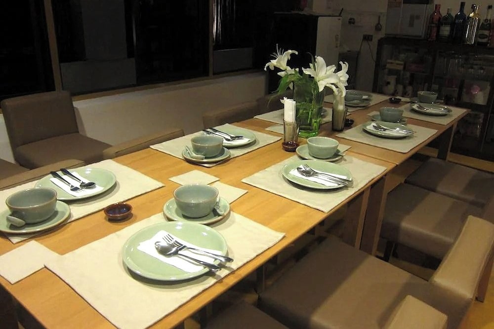 Seven Senses Guesthouse 60/74