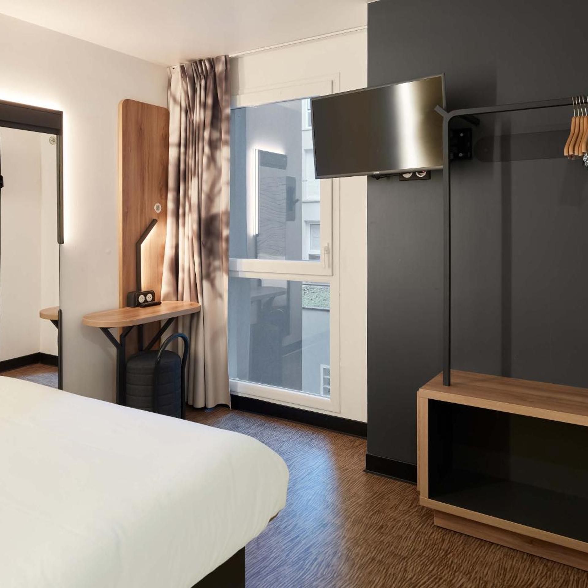غرفة ثلاثية، B&B Hotel Le Port Marly Saint Germain en Laye 2/7