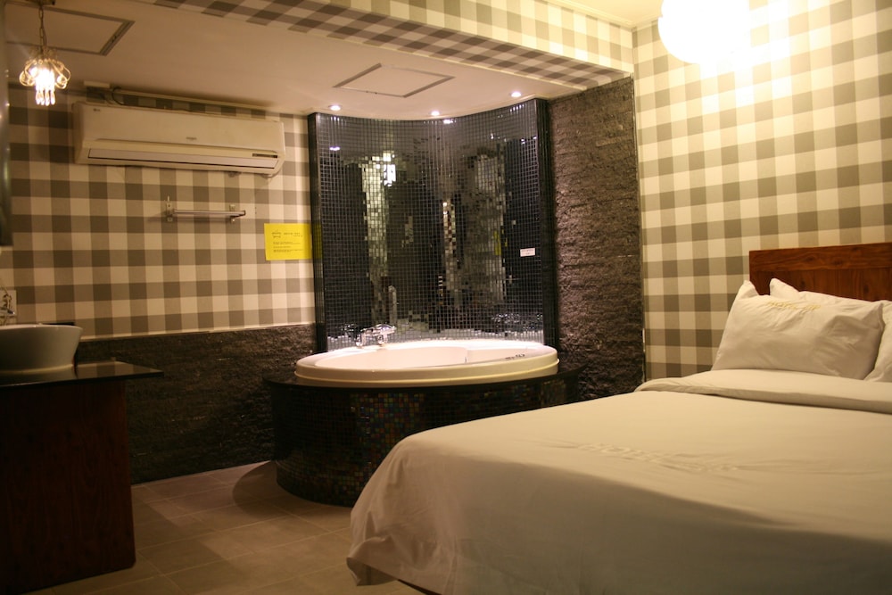 Zip Hotel 19/48