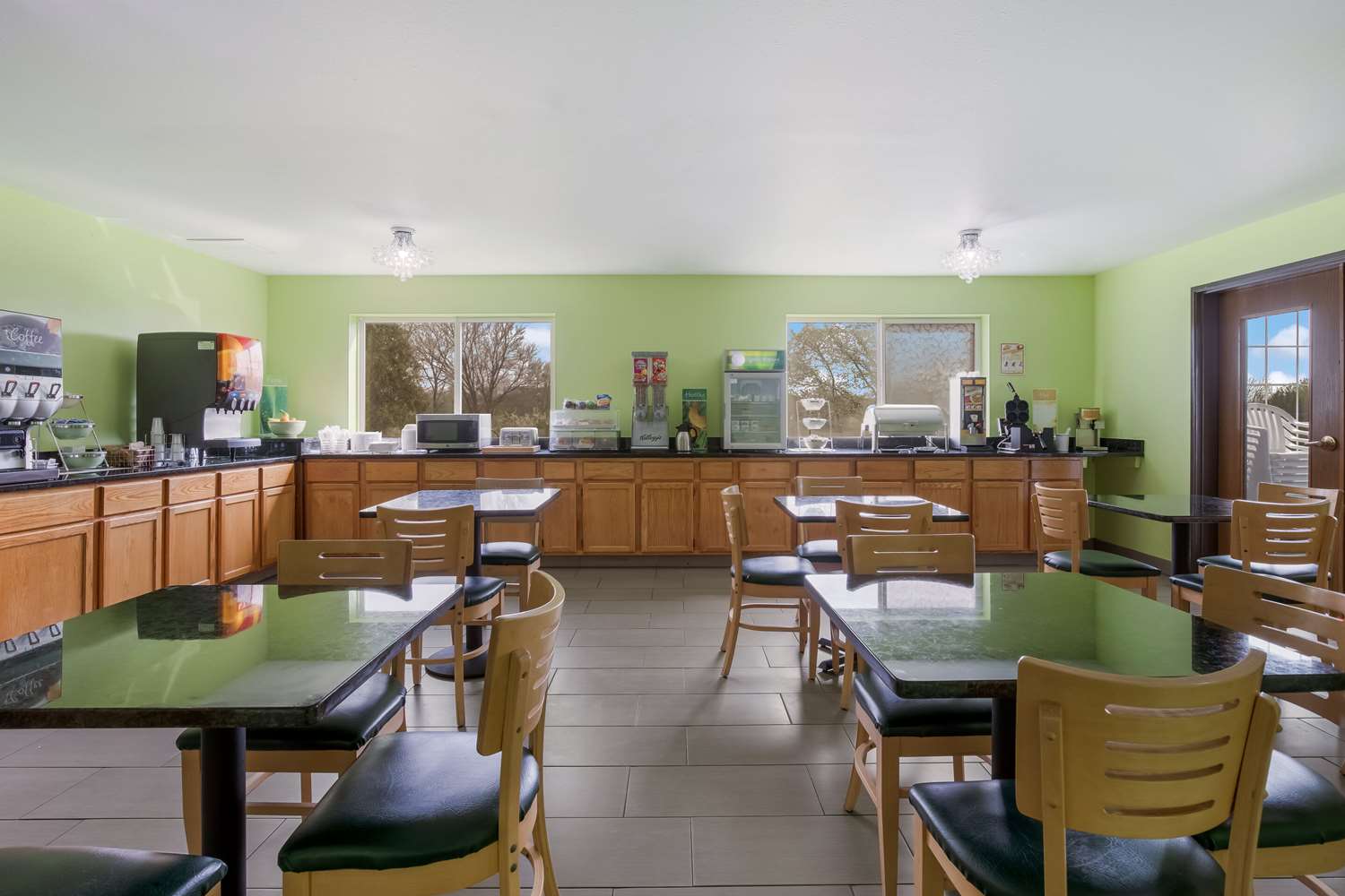 Quality Inn Edgerton, WI 32/39