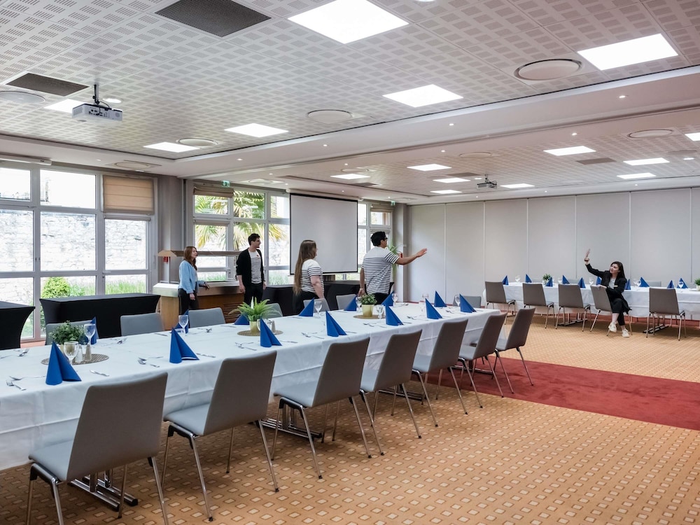 Ibis Caen Centre 34/72