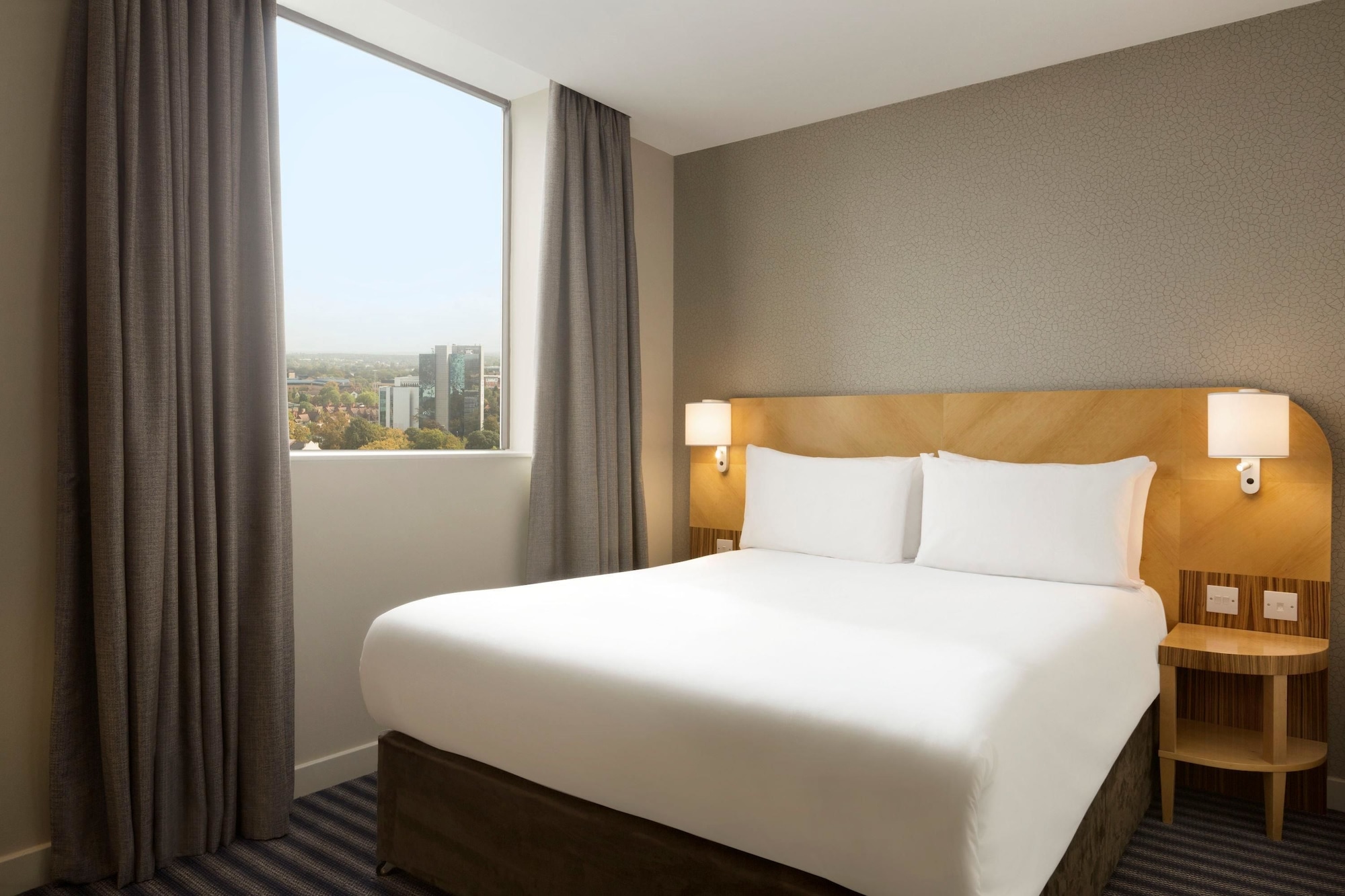 SUITE, DOUBLE BED